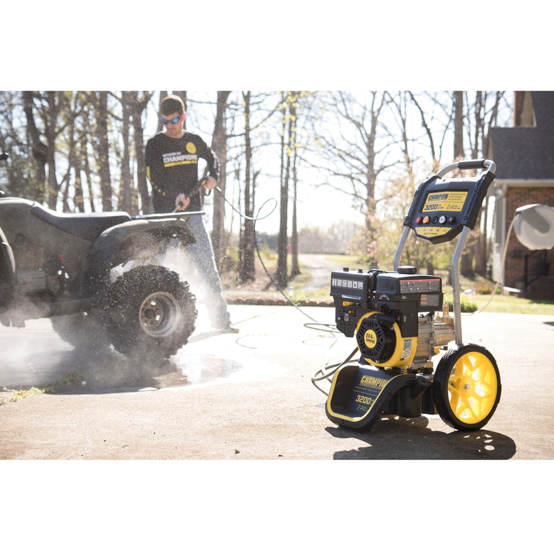 (コストコ) チャンピオン エンジン式 高圧洗浄機 3200PSI - 画像 (2)